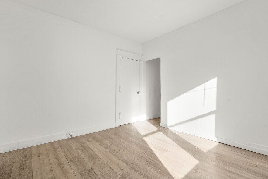 More Photos Of 265 Greenwich Ave, Stamford Apartments For Sale