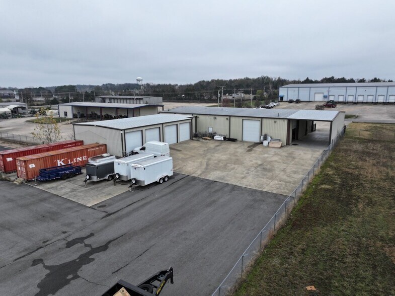 More Photos Of 980 Runway Dr, Conway Warehouse For Sale