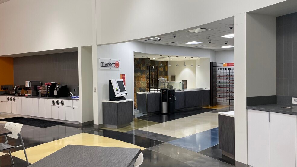 More Photos Of 501 Ronda Ct, North Huntingdon Office For Lease