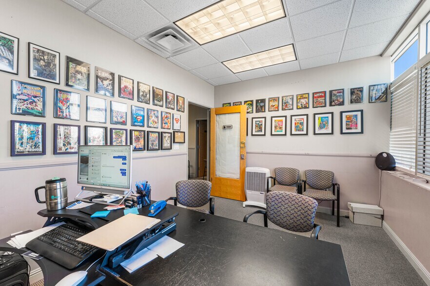 More Photos Of 514 Commerce Ave, Palmdale Medical For Sale