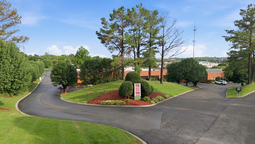 More Photos Of 104-176 Cude Ln, Madison Medical For Lease