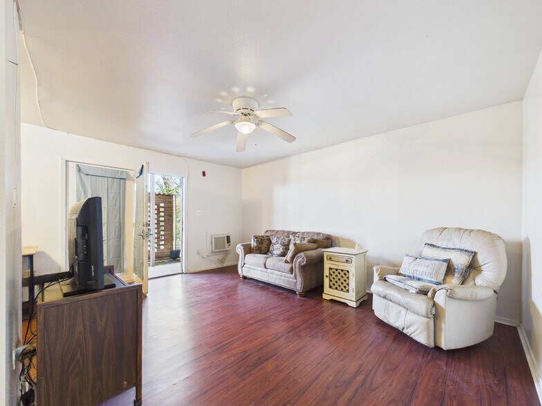 More Photos Of 1349 Jefferson Dr, Port Arthur Apartments For Sale