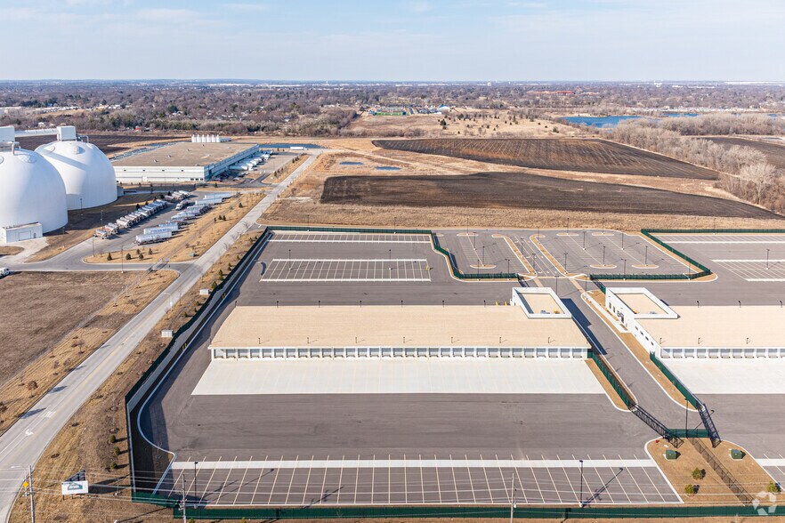 More Photos Of 1751 Transit Way, Montgomery Truck Terminal For Sale