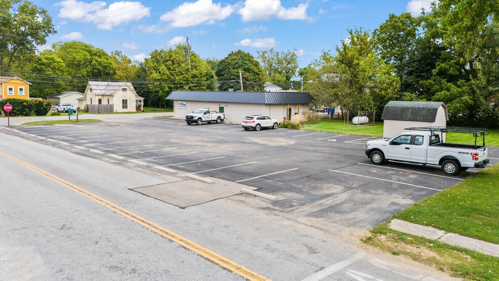 More Photos Of 105 Sycamore St, Medway Medical For Sale