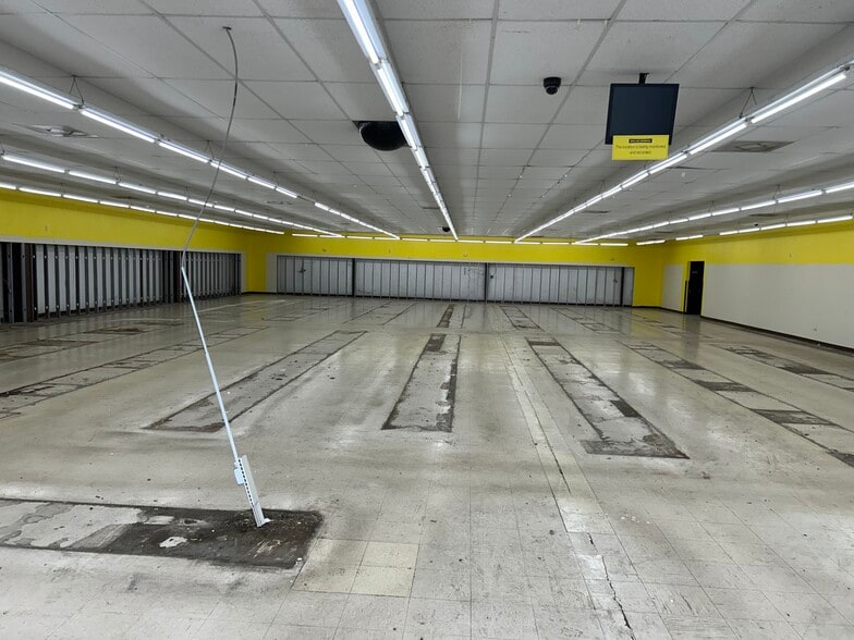 More Photos Of 106 E Main St, Gassville Freestanding For Sale