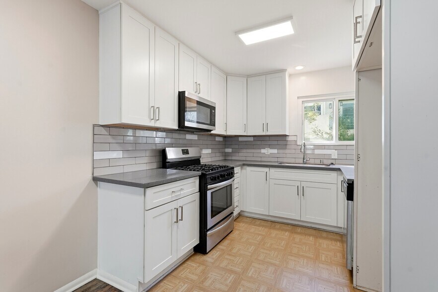 More Photos Of 425 E Tamarack Ave, Inglewood Apartments For Sale