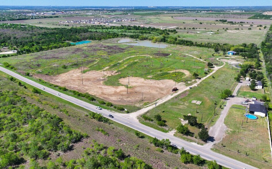 More Photos Of 14600 Pearce Ln, Del Valle Land For Sale