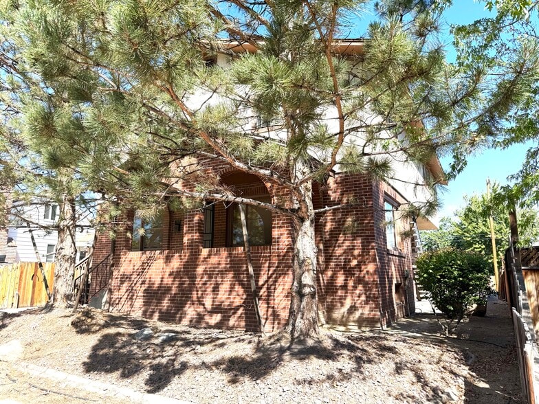 More Photos Of 235 W Pueblo St, Reno Research And Development For Sale