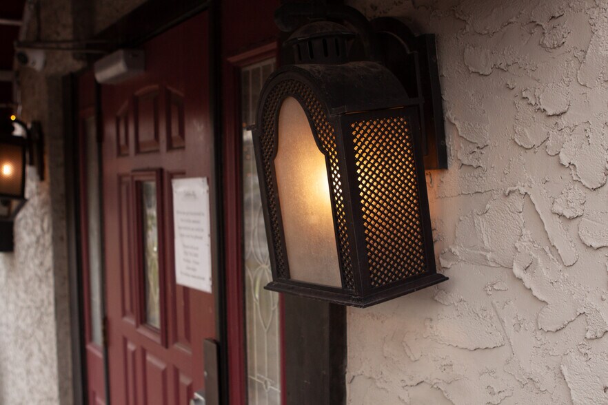 More Photos Of 3109 S Yale Ave, Tulsa Restaurant For Sale
