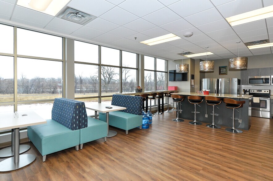 More Photos Of 9000 Quantrelle Ave NE, Otsego Office For Lease