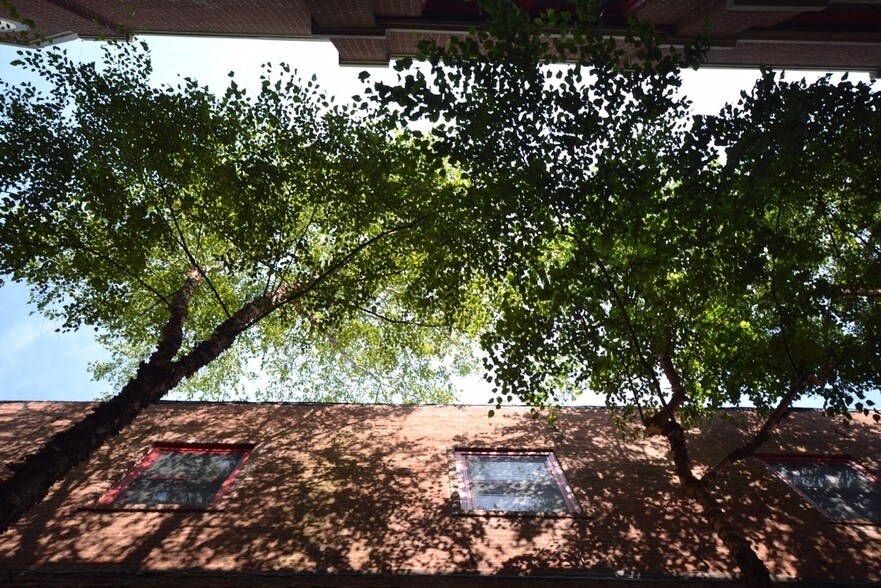 More Photos Of 20 W Main St, Riverhead Office For Lease