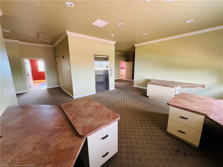More Photos Of 2237 US Highway 27 S, Sebring Medical For Lease