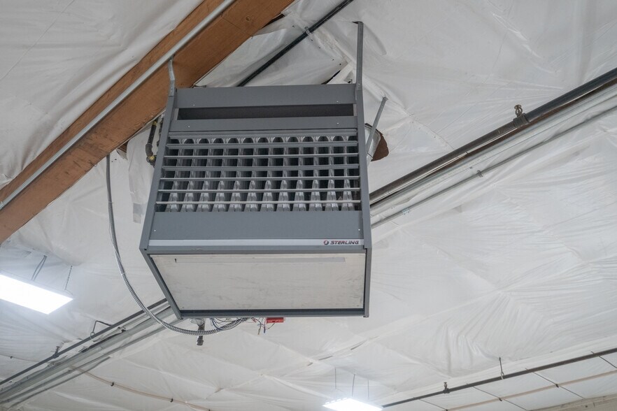 More Photos Of 2175 S Main Rd, Lebanon General Retail For Sale