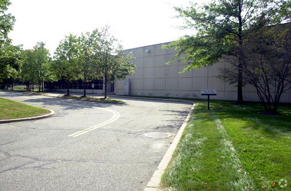 More Photos Of 200 International Dr, Mount Olive Warehouse For Lease