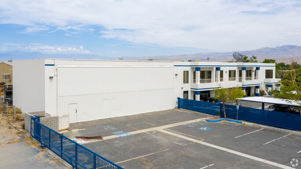 More Photos Of 79301 Country Club Dr, Indio Light Distribution For Lease