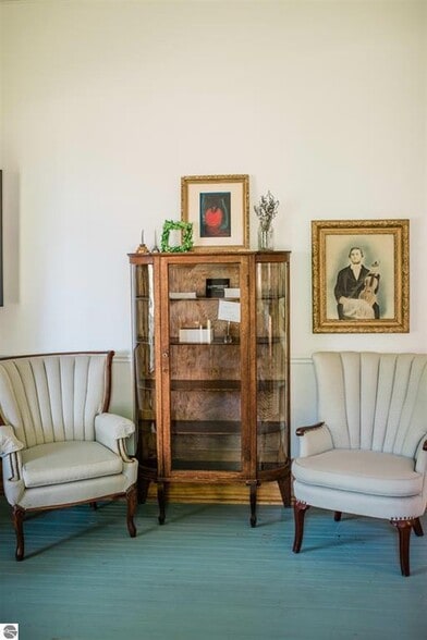 More Photos Of 2287 S Main St, Central Lake Hospitality For Sale