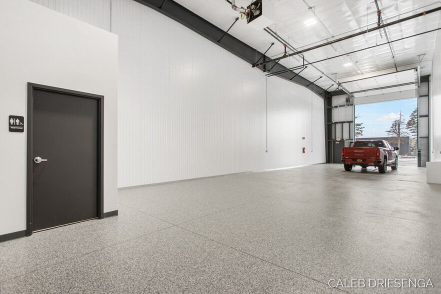 More Photos Of 460 Cleveland Ave, Holland Self Storage For Sale