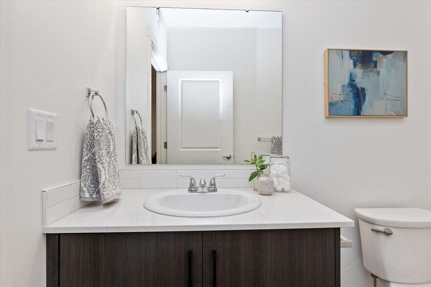 More Photos Of 9926 W Sand Hill Dr, Nampa Apartments For Sale