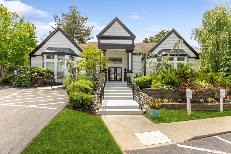 More Photos Of 100 Elena St, Cranston Apartments For Sale