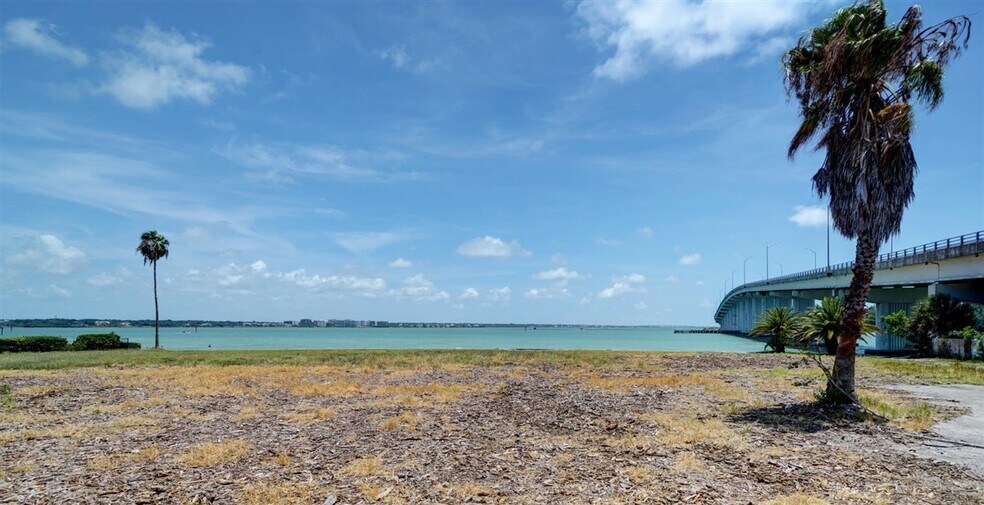 More Photos Of 805 S Gulfview Blvd, Clearwater Beach Land For Sale