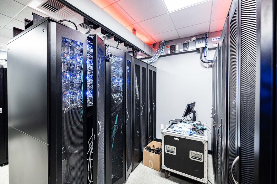 More Photos Of 2221 Rosecrans Ave, El Segundo Office For Lease