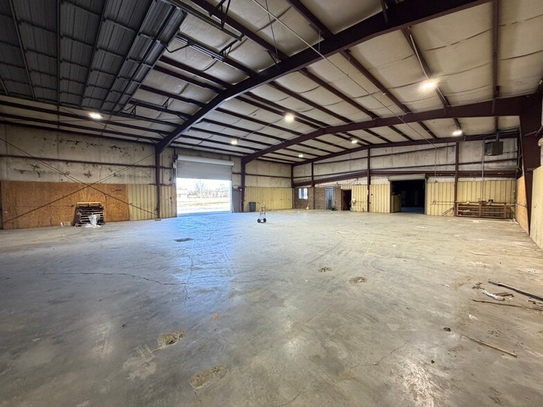 More Photos Of 1865 US 41 Hwy SW, Calhoun Industrial For Lease
