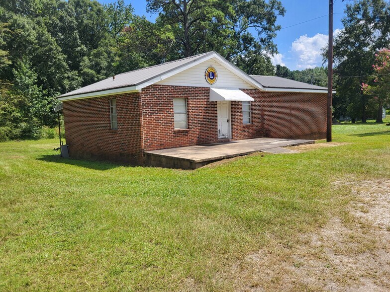 More Photos Of 2123 S Phillips Rd, Lanett Flex For Sale