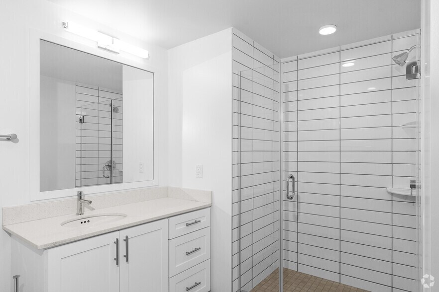 More Photos Of 3400 S Clark St, Arlington Apartments For Lease