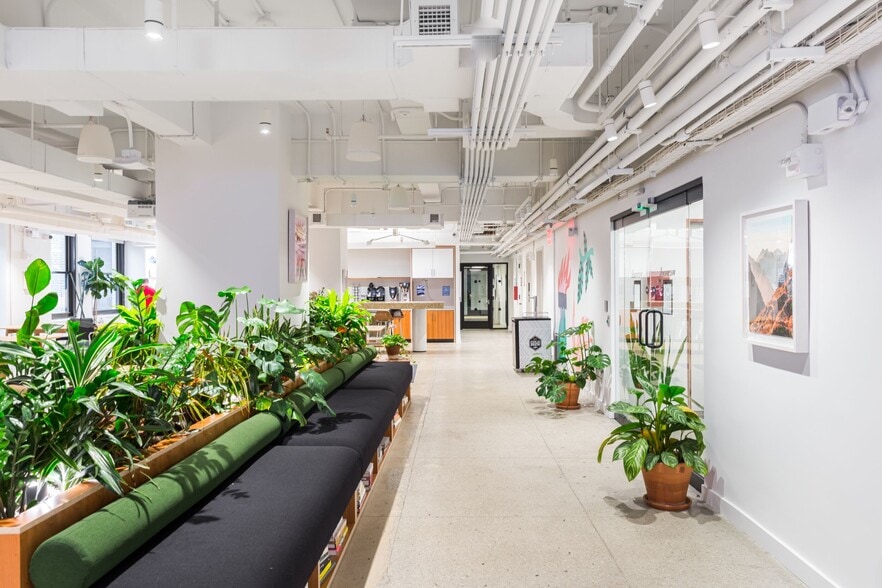 More Photos Of 1450 Broadway, New York Office For Lease