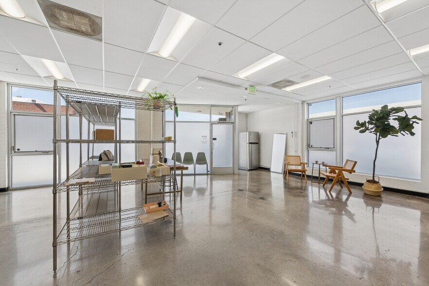 More Photos Of 3355 W El Segundo Blvd, Hawthorne Warehouse For Lease