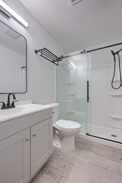 More Photos Of 2140 Lincoln Hwy E, Lancaster Hotel For Sale