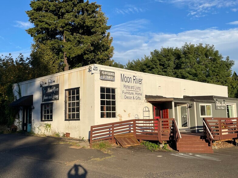 More Photos Of 350 SW Highway 14, Stevenson General Retail For Lease