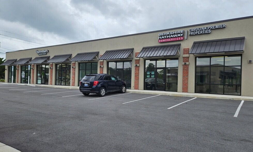 More Photos Of 420 Chaney Ave, Jacksonville Storefront For Lease