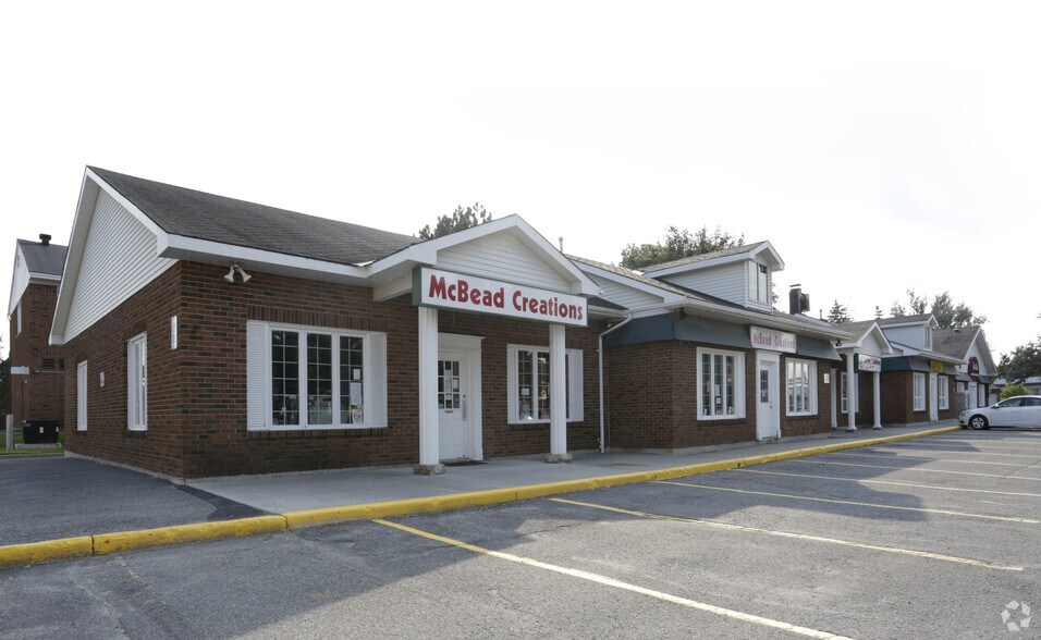 Primary Photo Of 3 Chartwell Ave, Ottawa Storefront For Lease