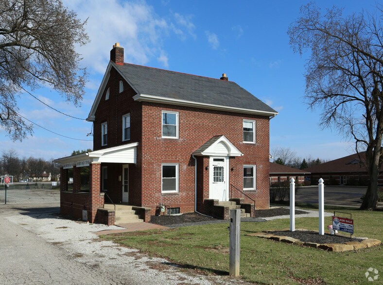 More Photos Of 254 W Johnstown Rd, Gahanna Office For Sale
