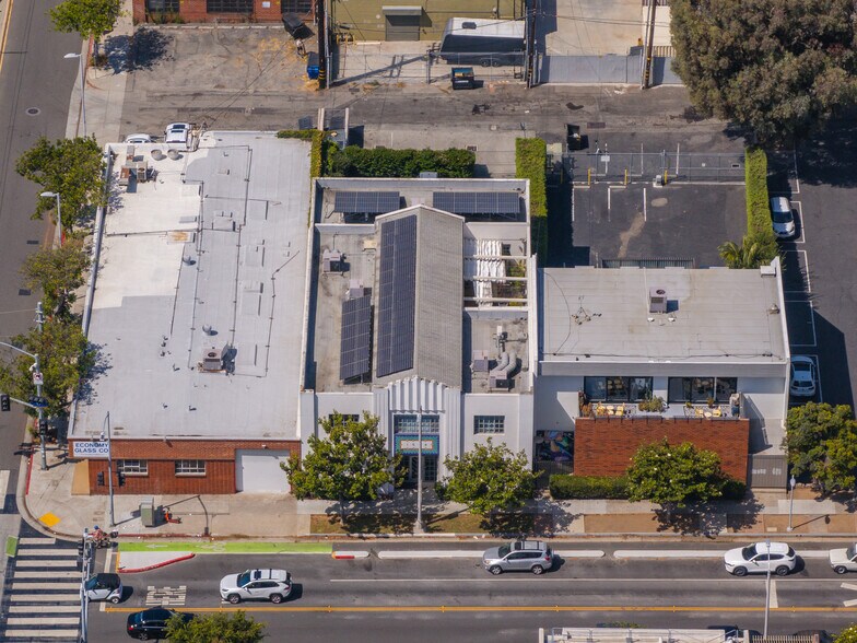 More Photos Of 1556 17th St, Santa Monica Office For Sale