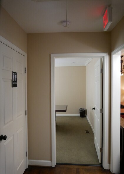 More Photos Of 496 Medlock Rd, Decatur Office Residential For Lease