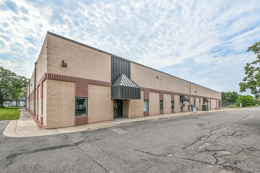 More Photos Of 1601 67th Ave N, Brooklyn Center Warehouse For Sale