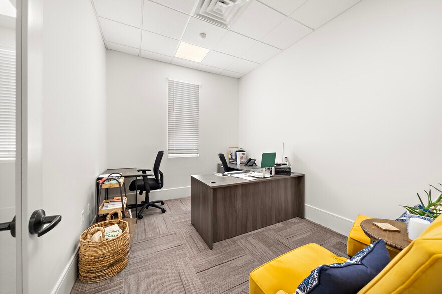 More Photos Of 16712 Huffmeister Rd, Cypress Unknown For Lease