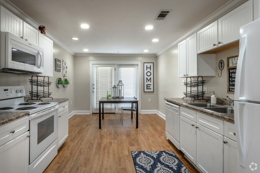 More Photos Of 1725 Harvey Mitchell Pky S, College Station Apartments For Sale