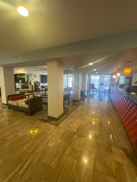 More Photos Of 2900 N San Fernando Blvd, Burbank Hotel For Lease