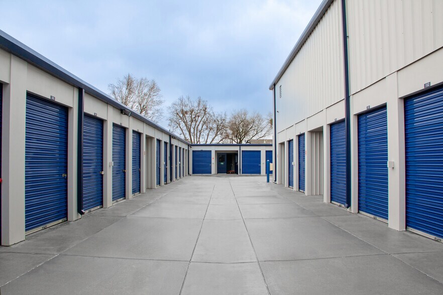 More Photos Of 1234 McHenry Ave, Modesto Self Storage For Lease