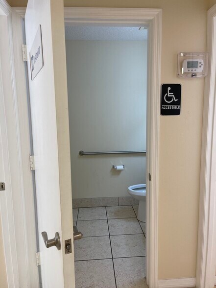 More Photos Of 561 S Duncan Ave, Clearwater Medical For Sale