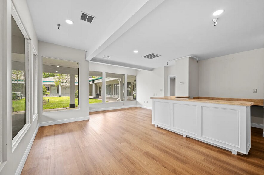 More Photos Of 2441 NW 43rd St, Gainesville General Retail For Lease