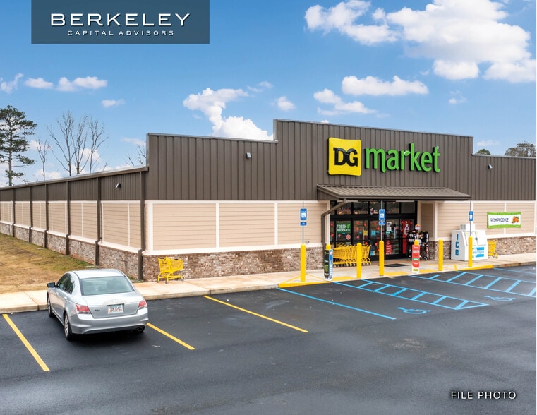 Primary Photo Of 125 Marion st, Rockwell General Retail For Sale