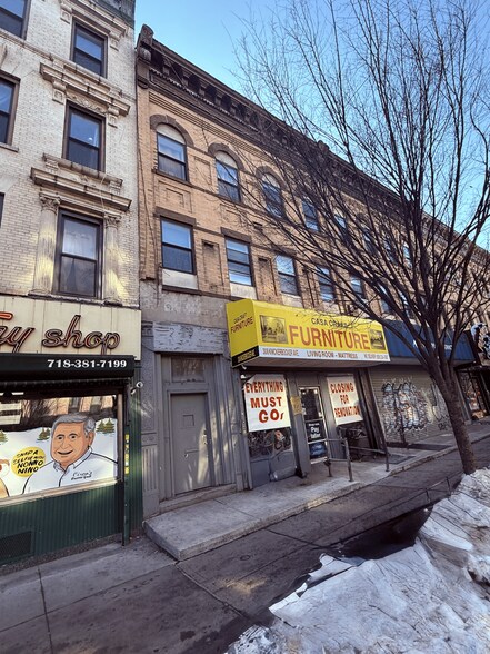 More Photos Of 308 Knickerbocker Ave, Brooklyn Storefront Retail Residential For Lease