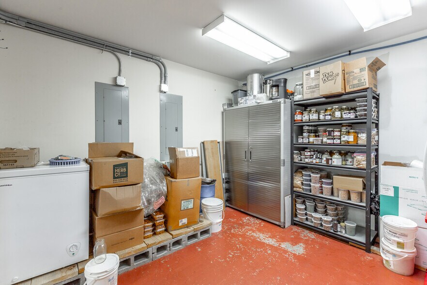 More Photos Of 15781 Rankin Ave, Dunlap Freestanding For Sale