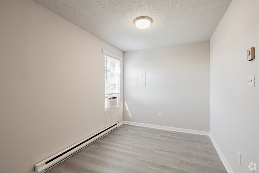 More Photos Of 10710 Jefferson Ave, Newport News Apartments For Sale