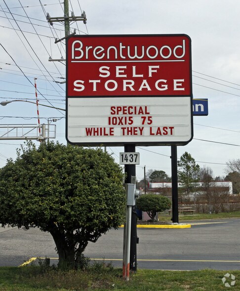 More Photos Of 1437 George Washington Hwy N, Chesapeake Self Storage For Sale