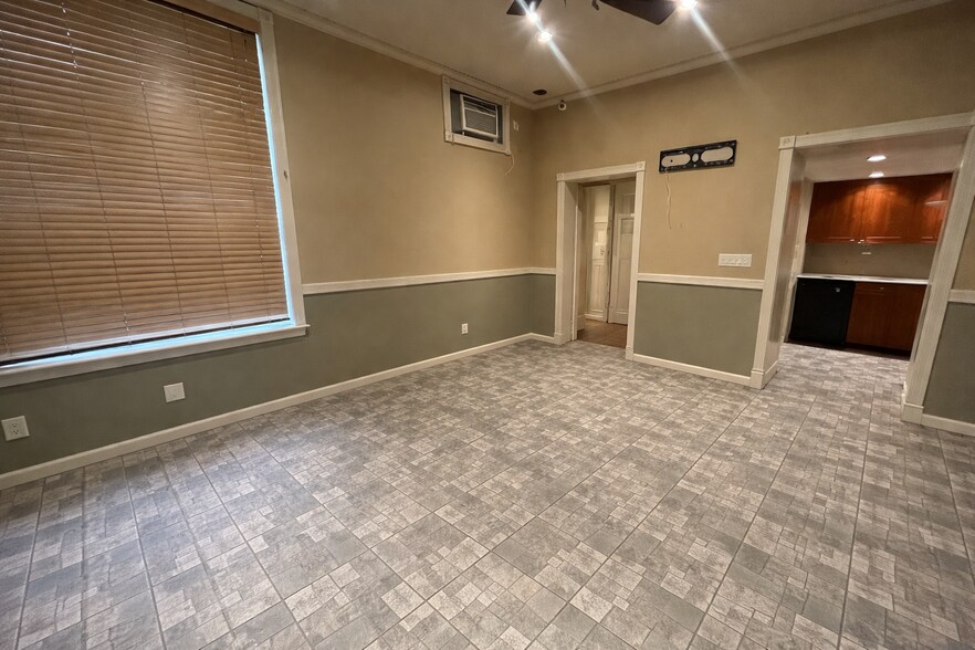 More Photos Of 901 Bay Ridge Ave, Brooklyn Office For Lease